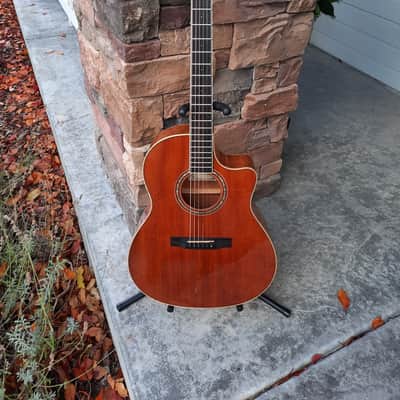 USA Larrivee LV-05 MH Mahogany Top A/E image 5