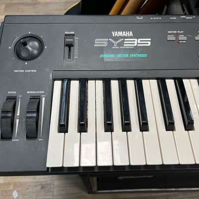 Yamaha SY35 Vector Synthesizer 90s image 3