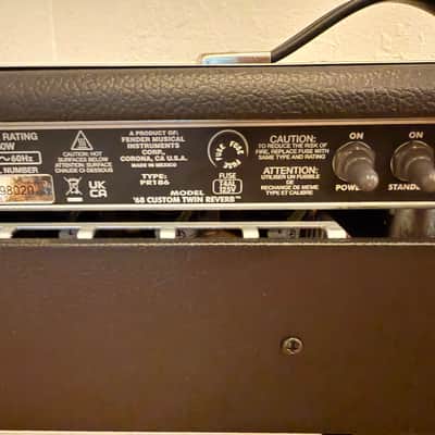 Fender '68 Custom Twin Reverb-Amp 2-Channel 85-Watt 2x12" Guitar Combo 2013 - Present - Black image 3