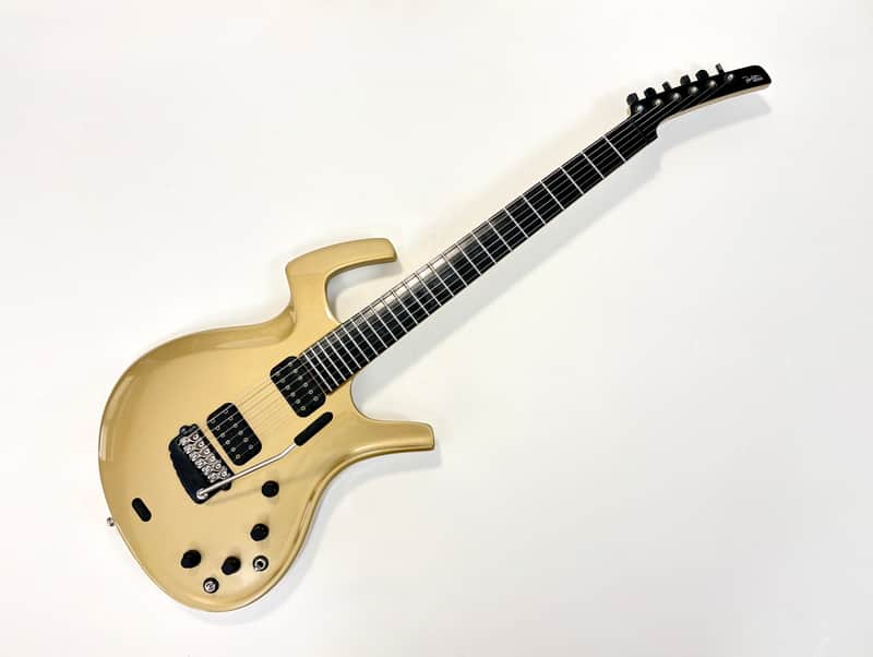 Parker Fly Deluxe Vibrato 1997 Antique Gold image 1