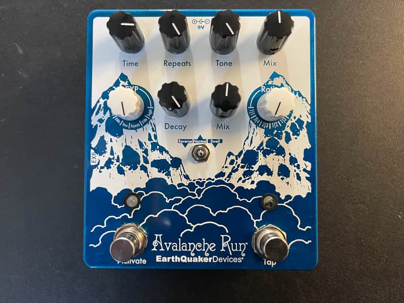 EarthQuaker Devices Avalanche Run Stereo Reverb & Delay with Tap Tempo V2