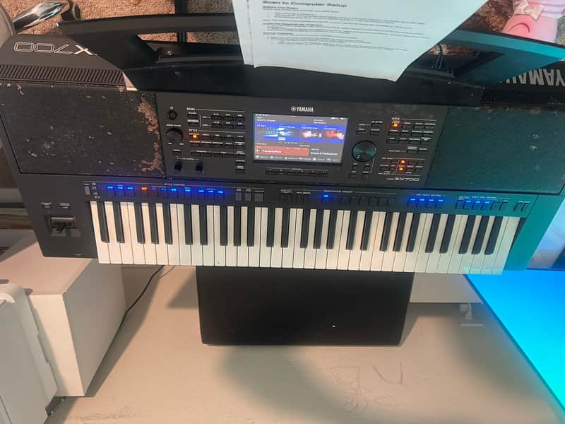 Yamaha PSR sx700 2019 image 1