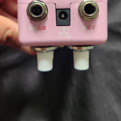 2024 Pink Fender Hello Kitty Fuzz image 4