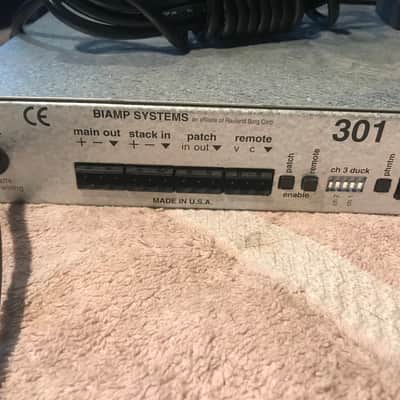 Biamp 301 Mic / Line mixer for commercial sound. Includes power supply, 7 connectors and rack mount bolts and washers. image 5