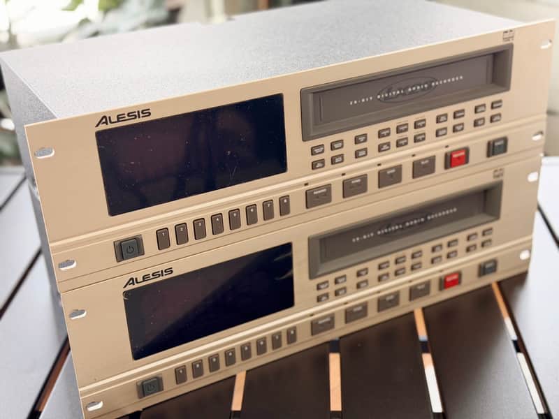 Alesis ADAT-LX20 Type II 20-Bit 8-Track Digital Audio Recorder