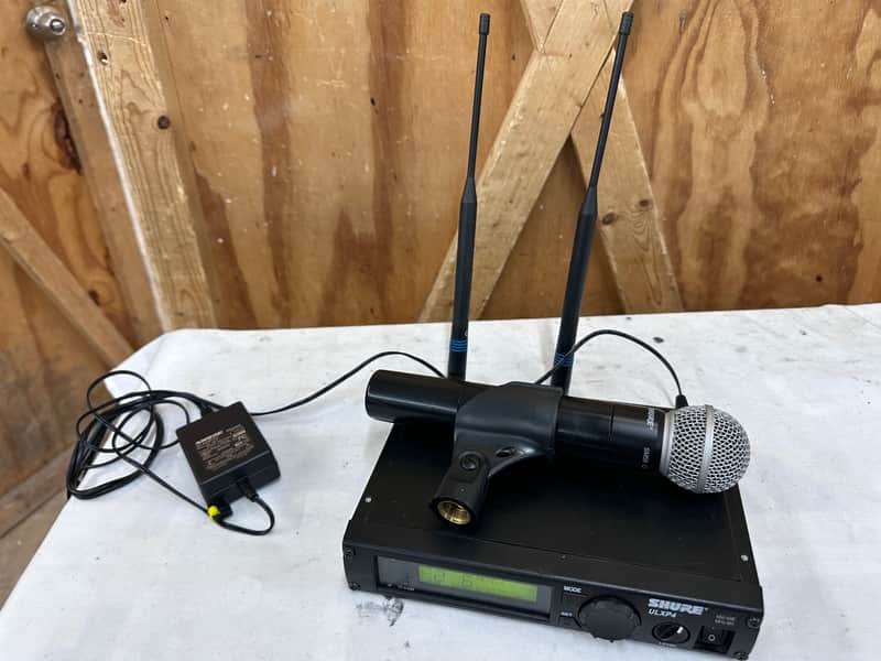 Shure ULXP4 / ULX2-M1 SM58 Wireless Microphone System 662-698MHz image 1