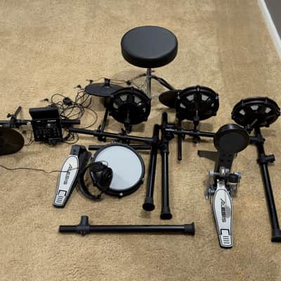 Alesis Nitro Max Kit Electronic Drum Set 2023 - Present - Black image 5