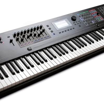 Kurzweil K2700 88-Key Synthesizer Workstation - Fully Weighted Keys, 256-Voice
