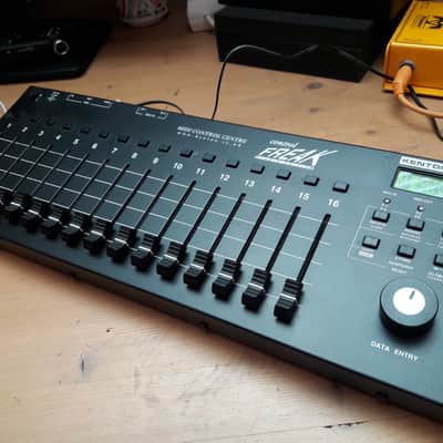 Kenton Control Freak Studio - 16Ch. Midi Controller - SYSEX+CC+PCh
