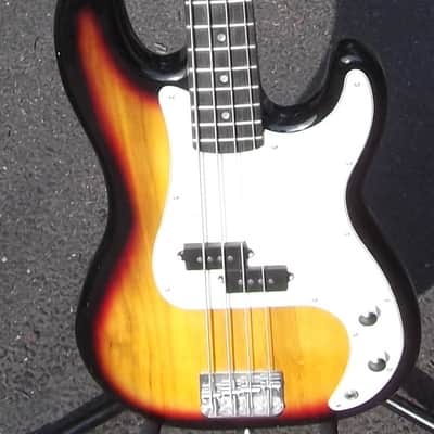 Beginner RockJam P Style Bass Guitar Tri Color Sunburst image 1