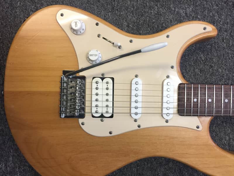 Yamaha Pacifica Natural (left handed) image 1