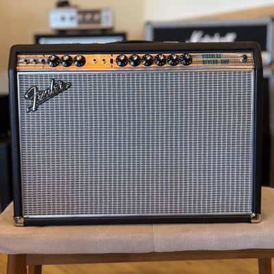 2015 Fender Vibrolux Reverb image 1