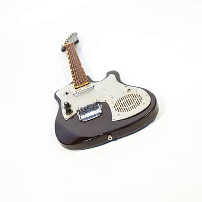 Silvertone 1487 Owned by John Hiatt image 10