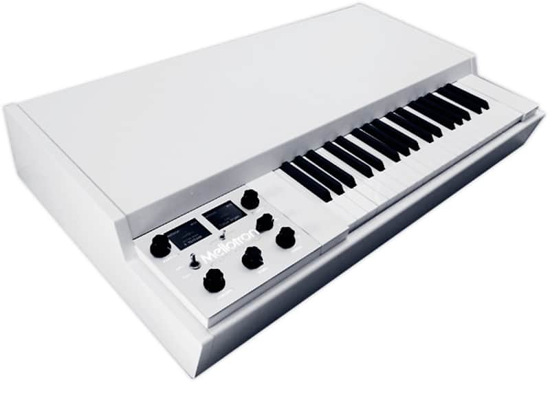 Mellotron M4000D Keyboard image 1