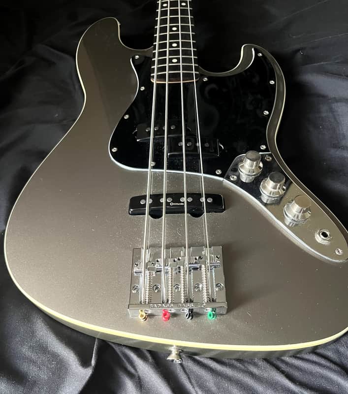 Fender Japan AJB Aerodyne Jazz Bass 2003 - 2017 - Dolphin Gray