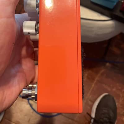 Walrus Audio Fathom Multi-Function Reverb Limited Edition - Coral Series 2022 - Coral image 5