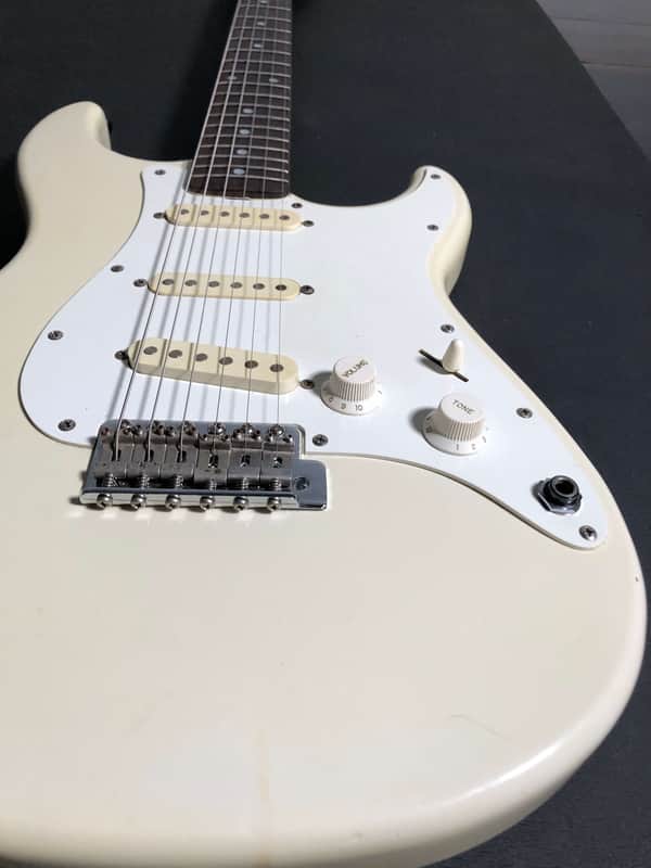 ギター YAMAHA SH-01 YAMAHA SH-01 Stratocaster type electric guitar MADE IN JAPAN