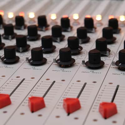 OpAmp Labs 12 Channel Custom Recording Console White/Red image 5