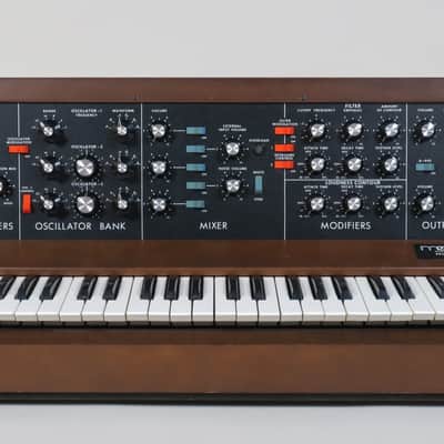 Moog Minimoog Model D (1979) + operation manual + poster + S-trig cable (serviced)