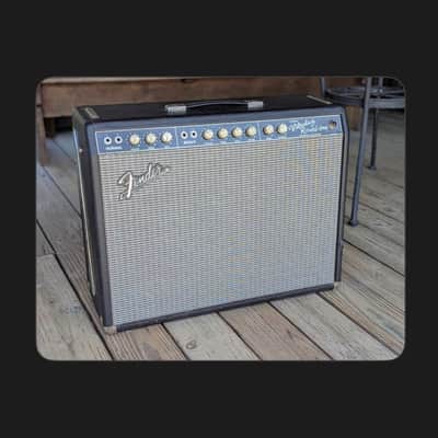 Fender Vibrolux Reverb image 2