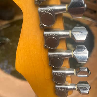 Partscaster Strat style 90’s - AztecGold image 4