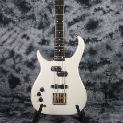Vintage Modulus Bass Left Handed Pearl White 1983 image 3