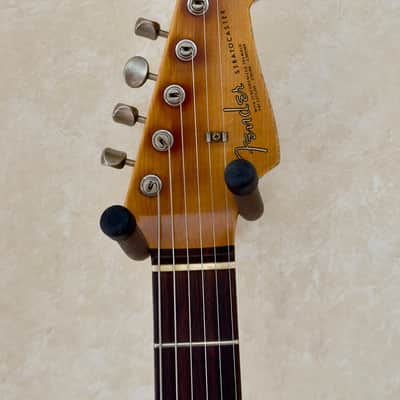 Fender Stratocaster 2025 - Surf Green over 3-color Sunburst - Super Heavy Relic image 6