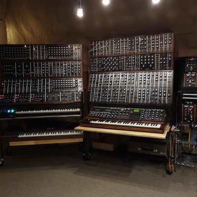 Moog System 55 with essential extras image 1
