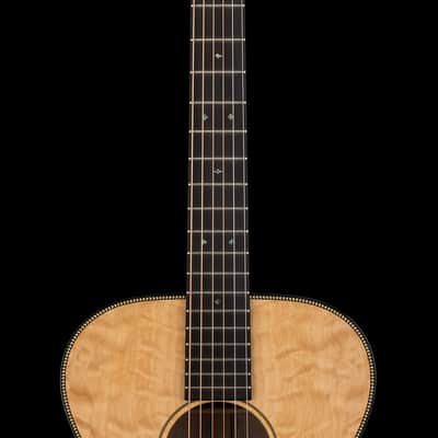 Martin Custom Shop 00-28 Style Master Grade Deep Quilt Maple (Empire Music Spec) #29854 image 5