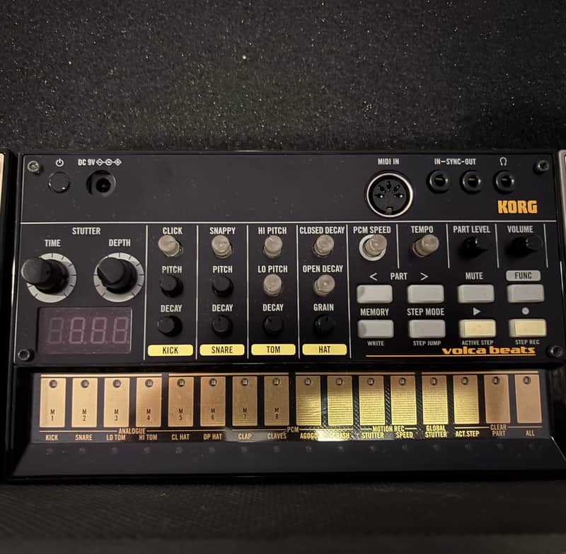 Korg Volca Beats Analog Rhythm Machine 2010s - Black image 1