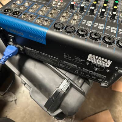 Yamaha MG12XU 12-Channel Analog Mixer 2016 - Present - Black image 4