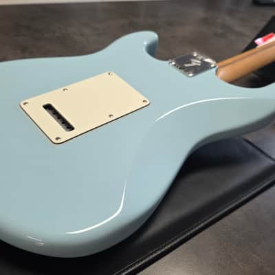 Fender Player Stratocaster Special Edition BRAND NEW FSR Sonic Blue with Roasted Maple Neck MIM Mexico Special Edition Run Strat Electric Guitar image 23