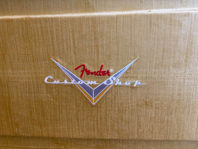 Fender Stratocaster case