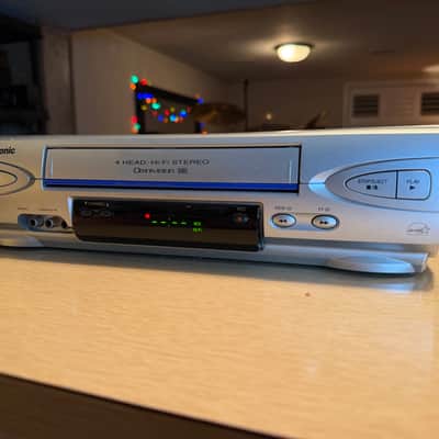 Panasonic PV-V4523S Silver Omnivision VCR Blue Line VHS Player Working Serviced! image 3