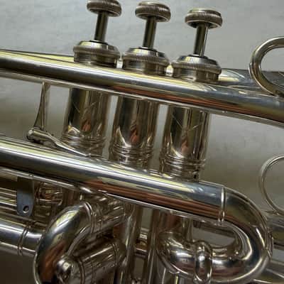 Bach 184 Stradivarius Bb Cornet image 2