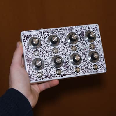 KRISCHER - M8 / analog polyphonic synth image 9