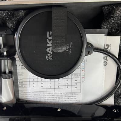 AKG C414 XLII Large Diaphragm Multipattern Condenser Microphone 2010s - Black image 5