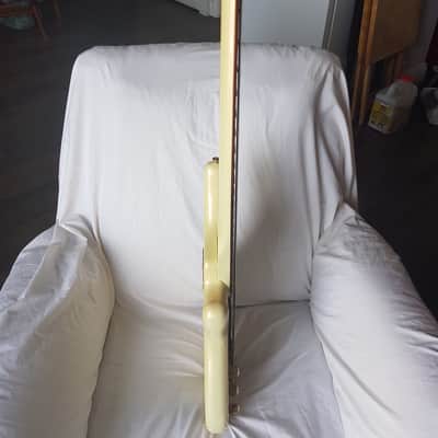 yamaha motion bass Left Handed (Medium Scale) Lefty Rare image 14