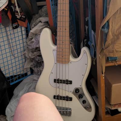 Fender Squier Affinity Series Jazz Bass V 2023 - White image 3