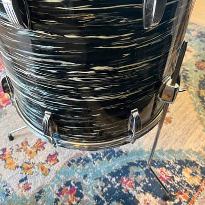 Ludwig No. 952 Classic 16x18" Floor Tom (3-Ply) with Pointed Blue/Olive Badge 1969 - 1976 - Oyster Black Pearl image 4