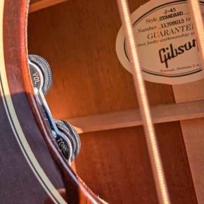 Gibson J-45 Standard  2018 - Sunburst image 6