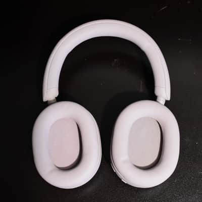 Sony WH-1000XM5/P Wireless Noise-Canceling Over-the-Ear Headphones image 4