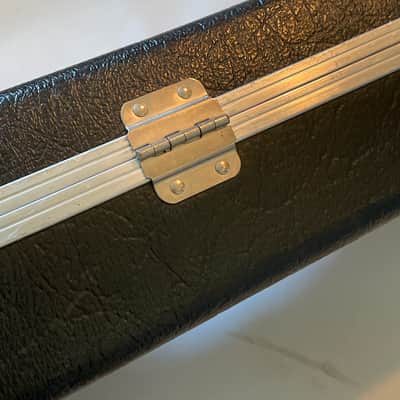1990's Fender Red Label Molded Hardshell Stratocaster Telecaster Guitar Case No Key (Damaged Feet) image 11