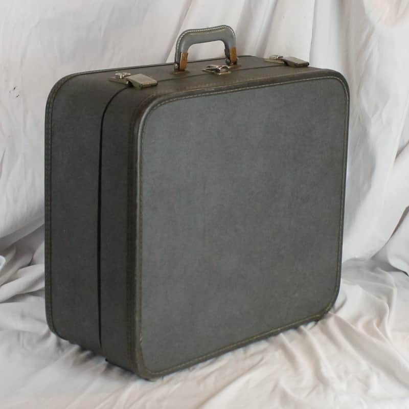 Gunmetal Gray Italian Accordion Hard Case 18.75" x 16.75" x 9" (47.50cm x 42.50cm x 22.75cm) image 1