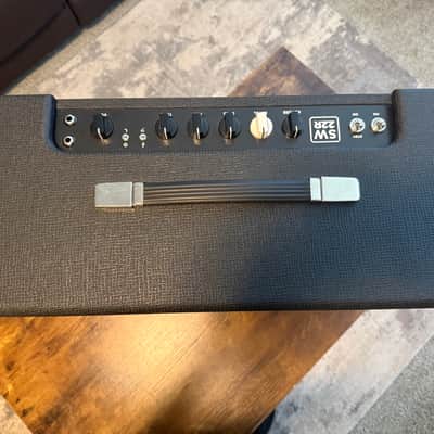 Morgan Amplification SW22R C 22-Watt 1x12" Guitar Combo with Reverb 2010s - Black image 4