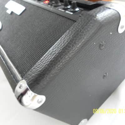 Behringer Behringer V-Tone GMX 1200H 2x60W Guitar Amp Head0 1999 Black image 3