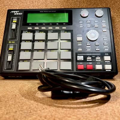 Akai MPC1000 full of upgrades ! – JJOS 2.10 installed – Max RAM 128mb