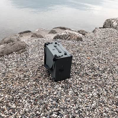 9U Eurorack Case Powered (or not), 84 o 104 hp, patched resealable modular synthesizer image 2
