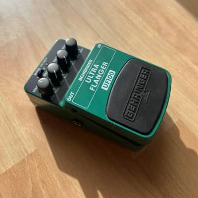 Behringer UF100 Ultra Flanger 2000s - Green imagen 2