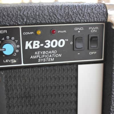 Peavey KB-300/Keyboard 3 Channel Amp (Cun) image 5